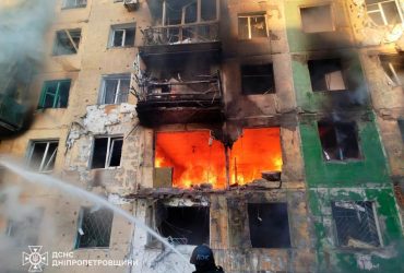 Удар по Павлограду: загинули двоє дорослих і дитина, кількість поранених зросла (фото)