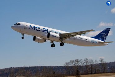 Російський флагман цивільної авіації з новими системами вперше піднявся в небо (фото)