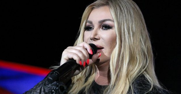 який вигляд має співачка зараз