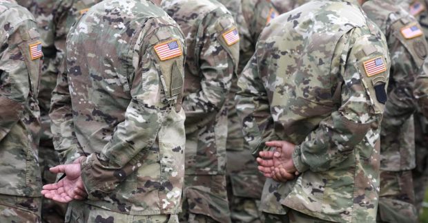 Трамп відправив до регіону спецпризначенців, морських піхотинців та десантників