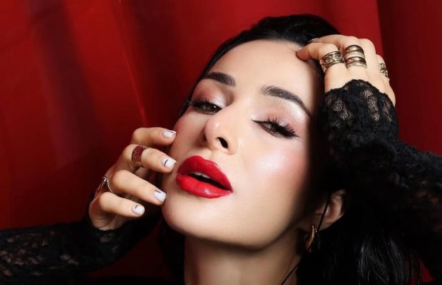 "Запала в серце": Огнєвіч з відомою співачкою заспівали про болісний розрив з коханими