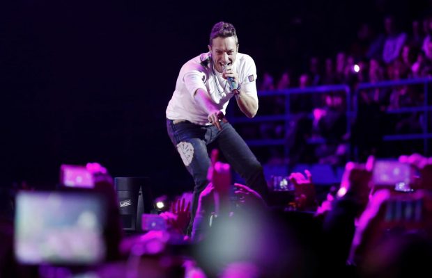 Гурт Coldplay вперше звернувся до українців після того, як зганьбився бажанням виступити в РФ