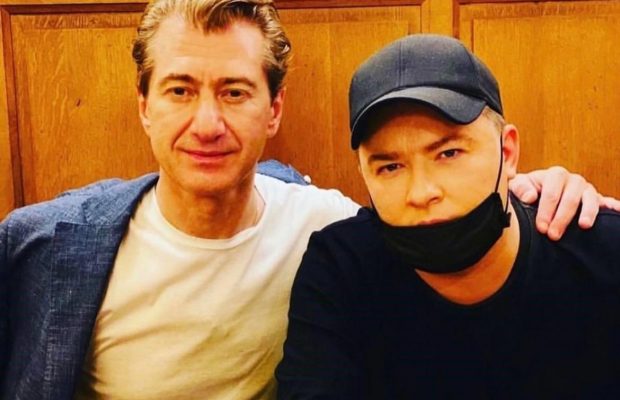 Продюсер Юрій Нікітін показав архівне фото з Вєркою Сердючкою: який вигляд вони мали