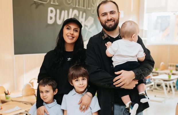 Джамала відповіла на докори, що народила третього сина, аби чоловіка не забрали на війну