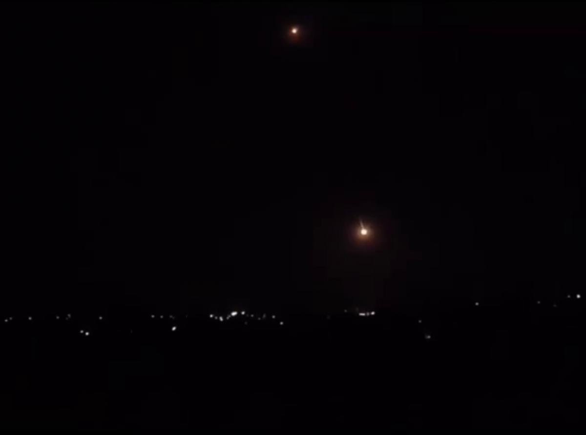we.ua - Крим і кілька областей РФ атакували безпілотники: вибухи були в Керчі та Феодосії