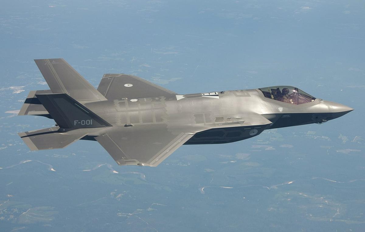 Американский истребитель F-35 находится на вооружении многих стран Европы / фото Википедия Американский истребитель F-35 находится на вооружении многих стран Европы / фото Википедия