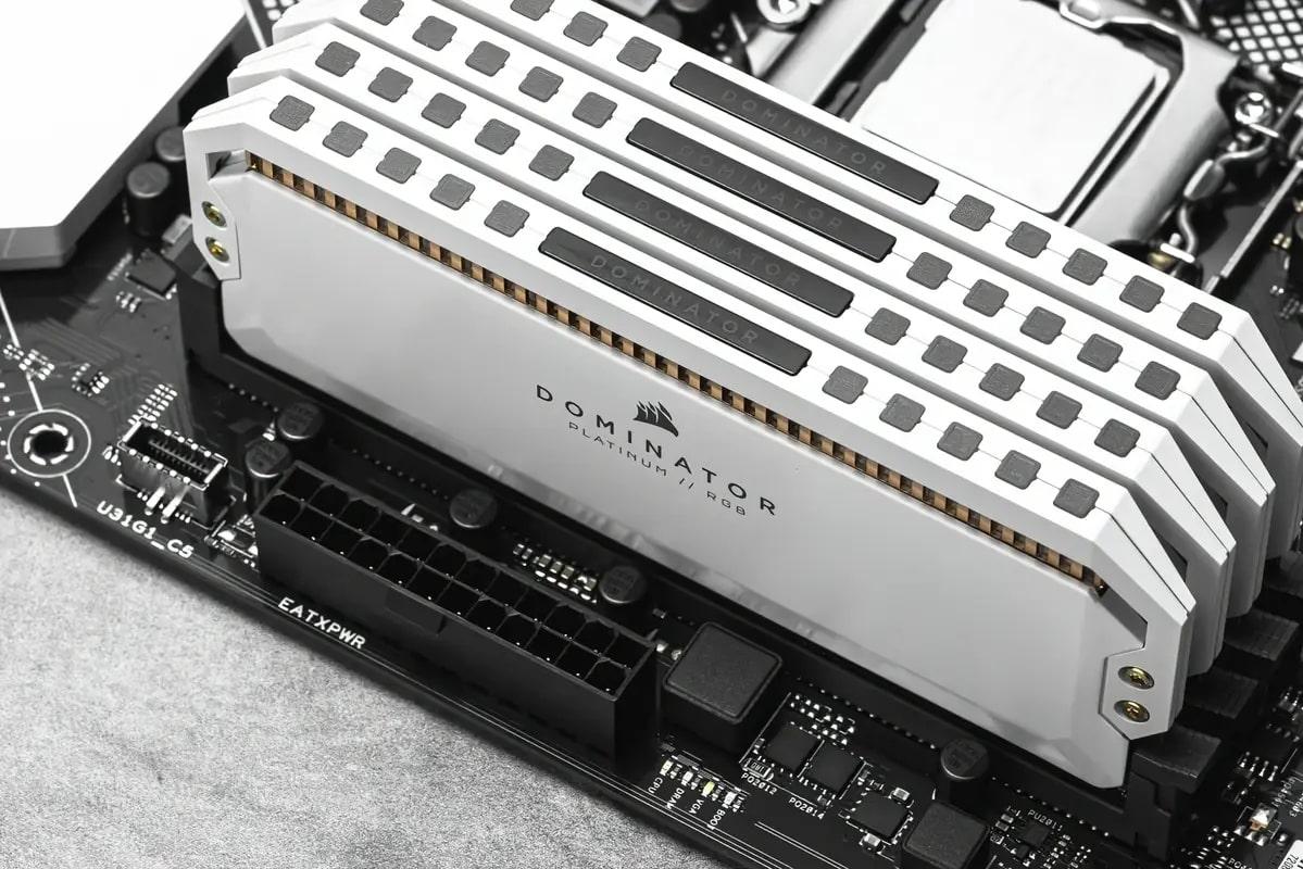 Оверклокер поставив світовий рекорд із розгону оперативної пам'яті / Фото - Corsair Оверклокер поставив світовий рекорд із розгону оперативної пам'яті / Фото - Corsair