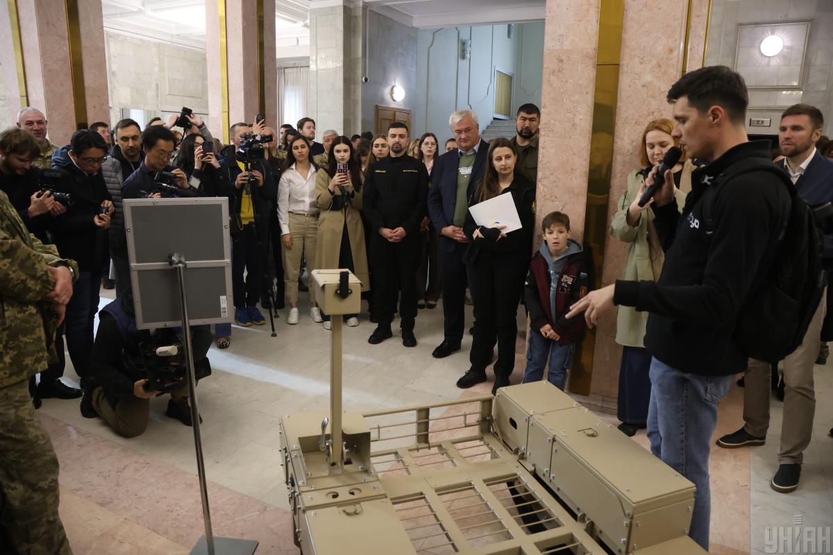 Termit land robot in the foreground / Photo Kovalchuk Victor UNIAN Termit land robot in the foreground / Photo Kovalchuk Victor UNIAN