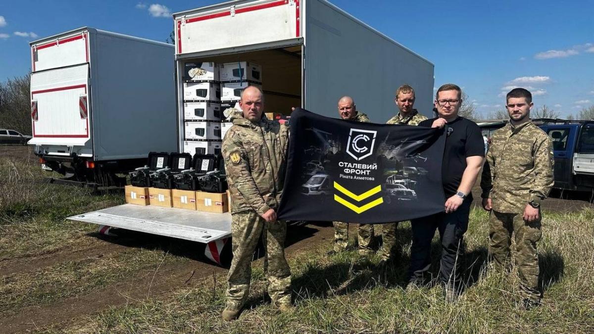 74 мільйони гривень для 157-ї бригади: 'Сталевий фронт' Ахметова допомагає Силам Оборони 74 мільйони гривень для 157-ї бригади: 'Сталевий фронт' Ахметова допомагає Силам Оборони
