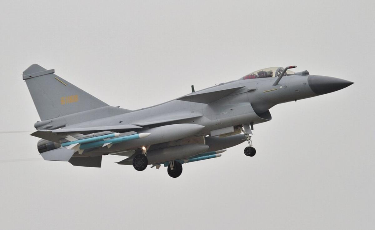 J-10C успішно показав себе у боях між Пакистаном та Індією / фото Вікіпедія J-10C успішно показав себе у боях між Пакистаном та Індією / фото Вікіпедія