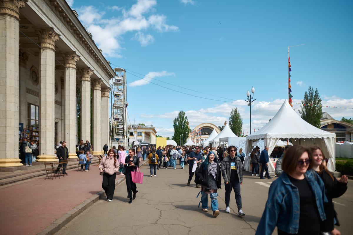 Скласти резюме, пройти профорієнтацію, знайти нові можливості: гід 'Фестивалем кар’єри' Скласти резюме, пройти профорієнтацію, знайти нові можливості: гід 'Фестивалем кар’єри'