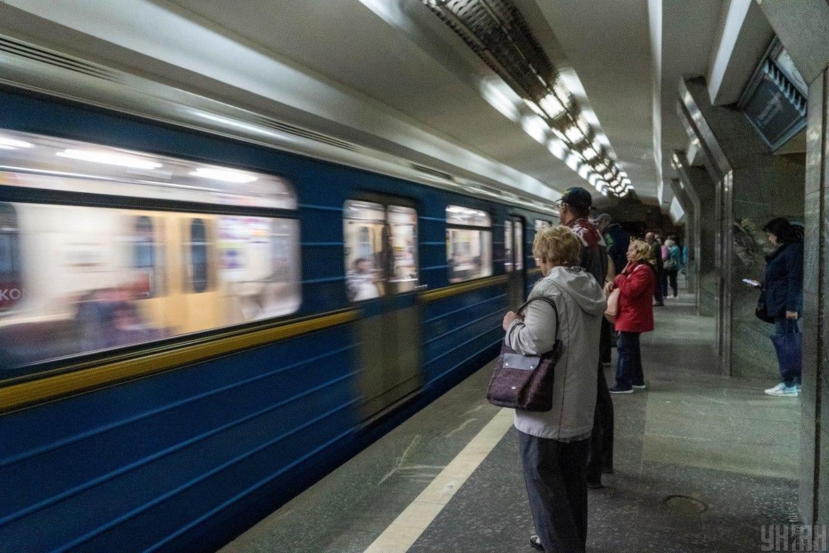 Червоний та жовтий рівні загрози: Кличко пояснив, як тепер працюватиме столичне метро Червоний та жовтий рівні загрози: Кличко пояснив, як тепер працюватиме столичне метро