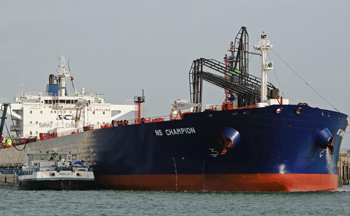 Росія відмовляється від будівництва нових суден та використовує для торгівлі "тіньовий флот" / фото Вікіпедія