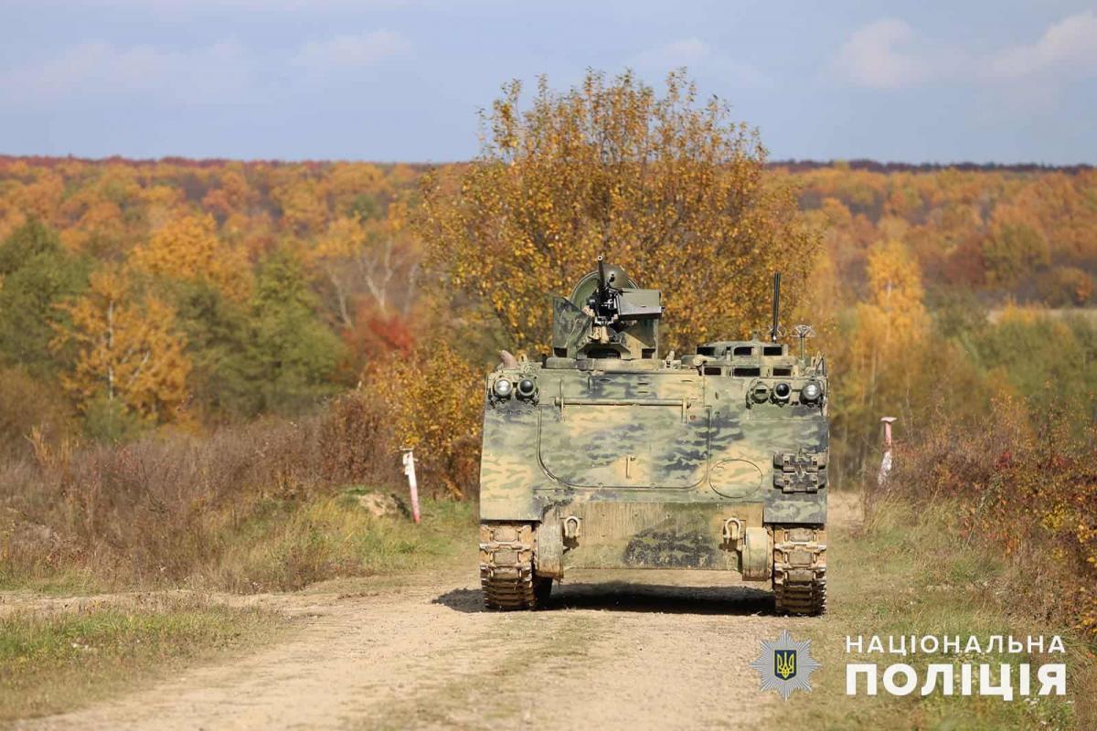 Италия передаст Украине сотни БТР: в Defence Express оценили, в каком состоянии эта техника