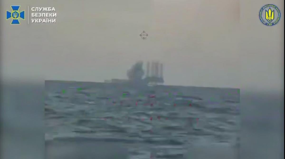 СБУ використовала одночасно морські та повітряні дрони/ скріншот СБУ використовала одночасно морські та повітряні дрони/ скріншот