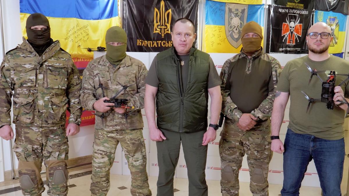 Палатный: Полк ССО получил от 'Украинской команды' дроны для работы в тылу врага Палатный: Полк ССО получил от 'Украинской команды' дроны для работы в тылу врага