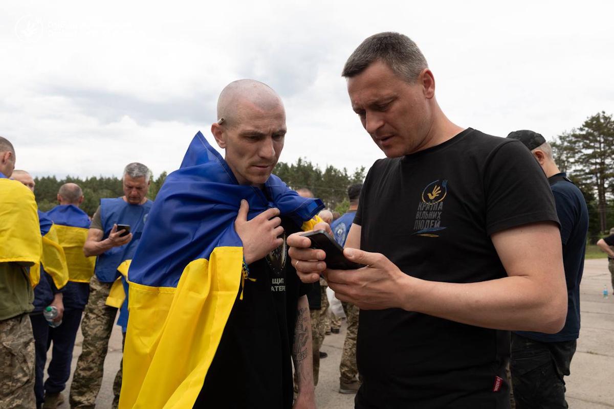 Полонених цікавить ситуація в країні загалом, не тільки на фронті / фото t.me/dmytro_lubinetzs/ Полонених цікавить ситуація в країні загалом, не тільки на фронті / фото t.me/dmytro_lubinetzs/