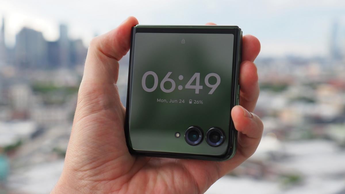 Motorola Razr Ultra (2025) Motorola Razr Ultra (2025)