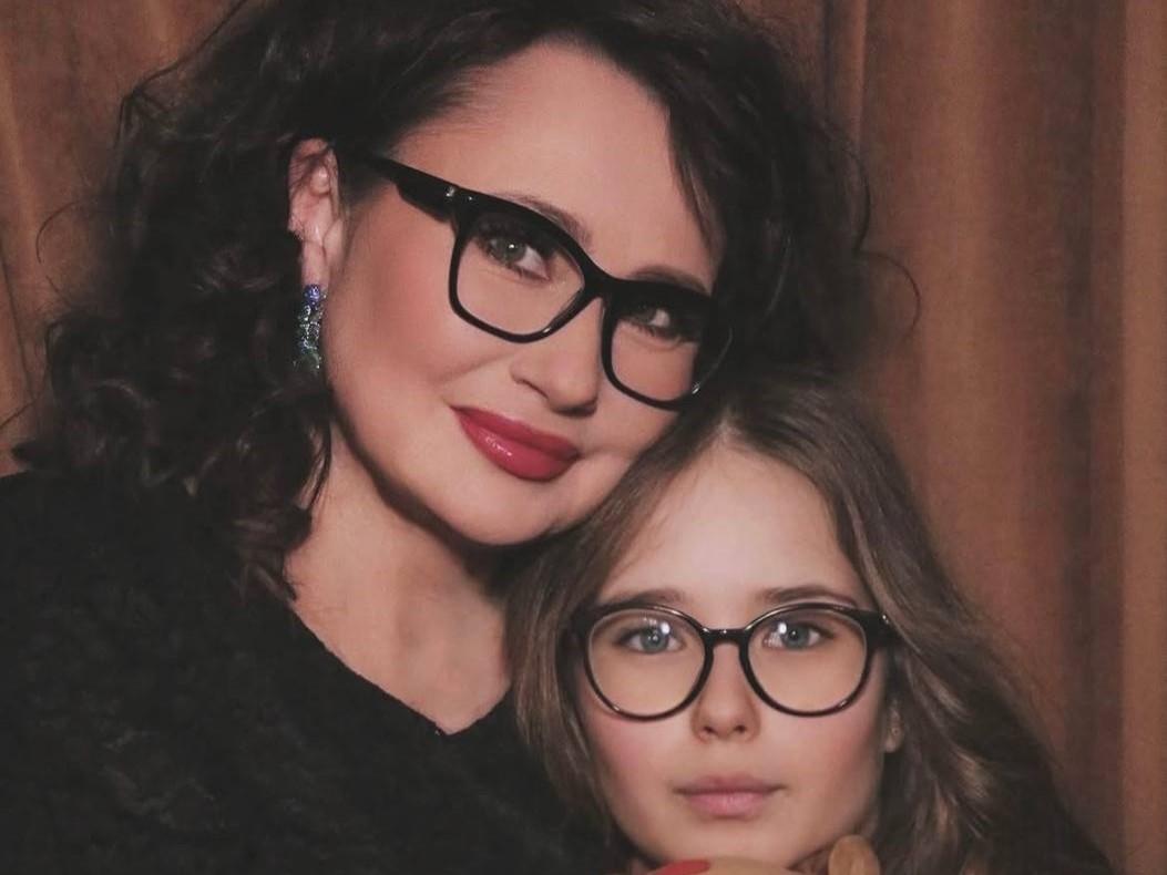 Олена Мозгова розповіла про реакцію доньки на вибухи за вікном / фото інстаграм Олени Мозгової Олена Мозгова розповіла про реакцію доньки на вибухи за вікном / фото інстаграм Олени Мозгової