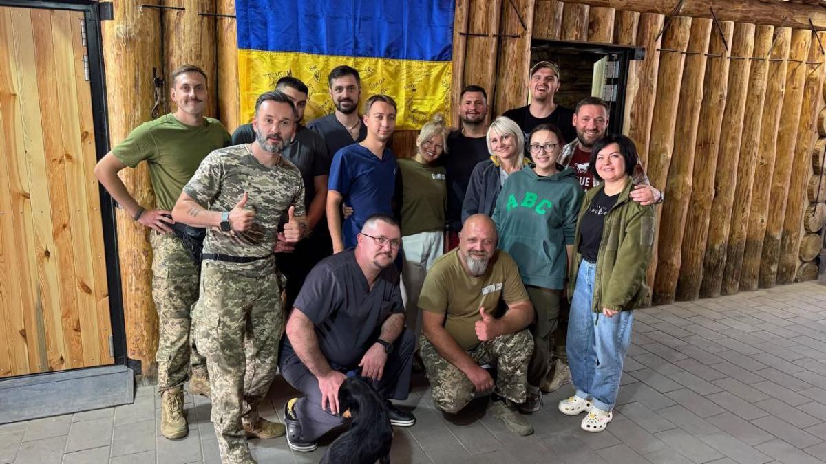 Перемогою у війні, вважає начальник відділення, буде, якщо уся його команда повернеться додому ціла та здорова / фото надане Євгенієм Антонюком Перемогою у війні, вважає начальник відділення, буде, якщо уся його команда повернеться додому ціла та здорова / фото надане Євгенієм Антонюком