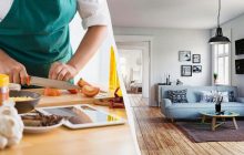 На Airbnb тепер можна найняти приватних кухарів і масажистів
