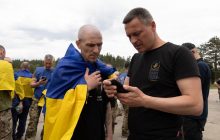 Не только о фронте: о чем спрашивают бойцы после возвращения из плена