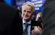 "У него в голове лишь заключение сделок": Джемилев о планах Трампа признать Крым российским