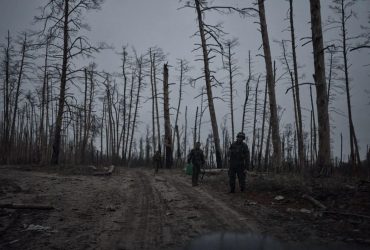Прячемся за пеньки, потому что больше не за что: в ВСУ рассказали о боях в Серебрянском лесу
