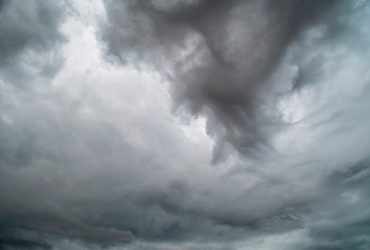 У Дніпрі синоптики оголосили І рівень небезпеки: що сталося (інфографіка)