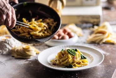 Просто та водночас вишукано: відомий шеф-кухар поділився рецептом лимонної пасти