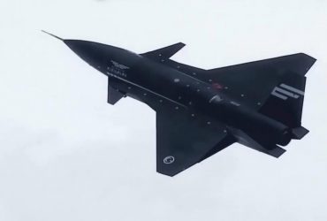 Безпілотний винищувач з українським двигуном здійснив ‎агресивні‎ маневри (відео)