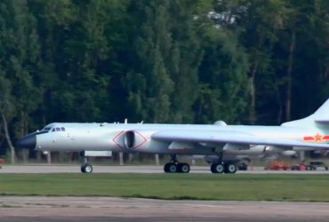 Китай разместил бомбардировщики на спорном острове в Южно-Китайском море, - Reuters