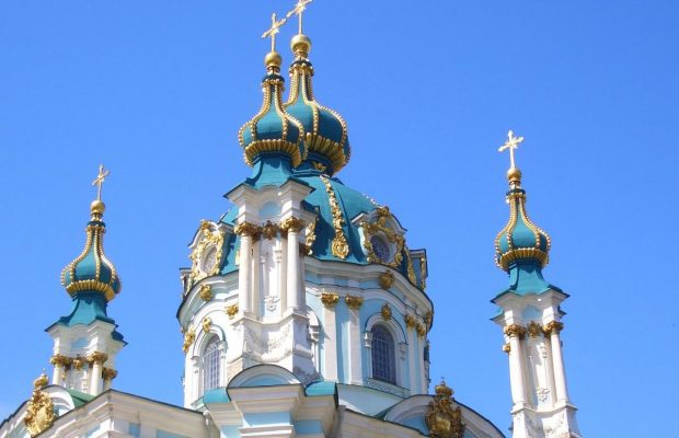 12 мая: церковный праздник сегодня, что нужно надеть, чтобы привлечь удачу и любовь