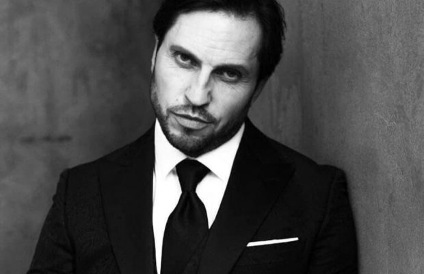 Осудивший войну Артур Пирожков получил российское гражданство