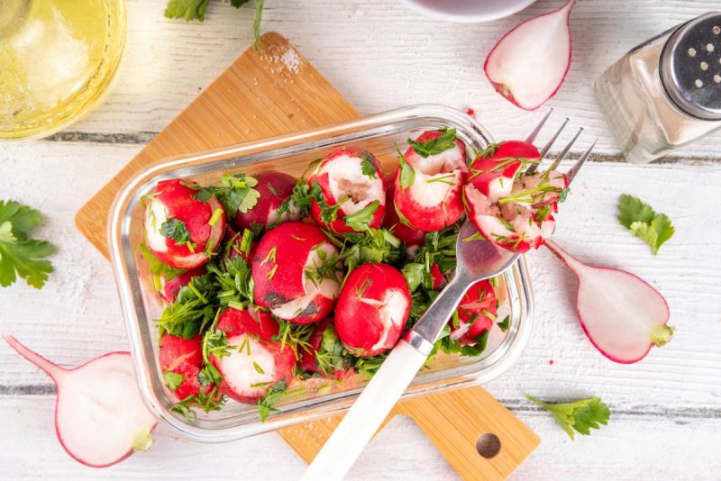 Битая редиска - рецепт быстрой и вкусной закуски / ua.depositphotos.com Битая редиска - рецепт быстрой и вкусной закуски / ua.depositphotos.com