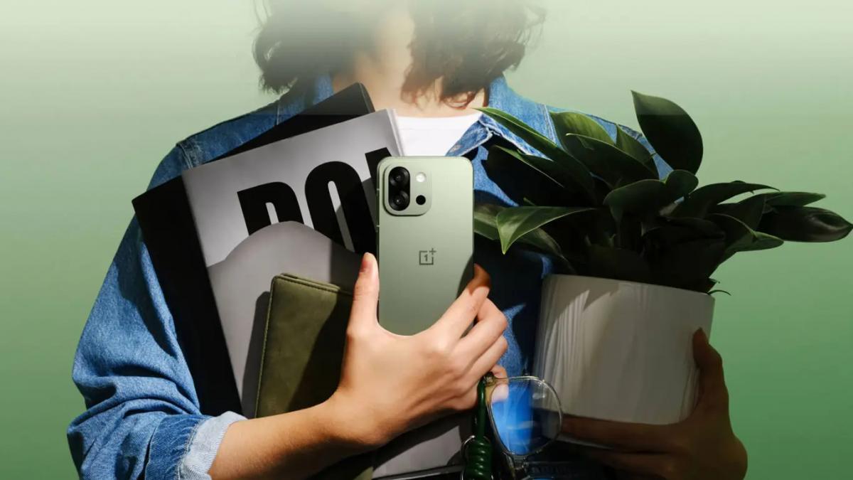 OnePlus представила потужний компактний смартфон із 'жирною' батареєю (фото) OnePlus представила потужний компактний смартфон із 'жирною' батареєю (фото)