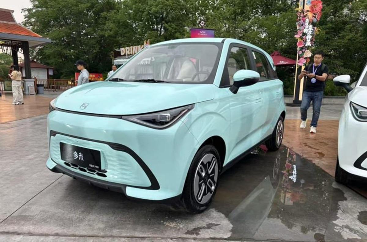 Chery QQ Domi можно заказать с яркими цветами кузова / фото - CarNewsChina Chery QQ Domi можно заказать с яркими цветами кузова / фото - CarNewsChina