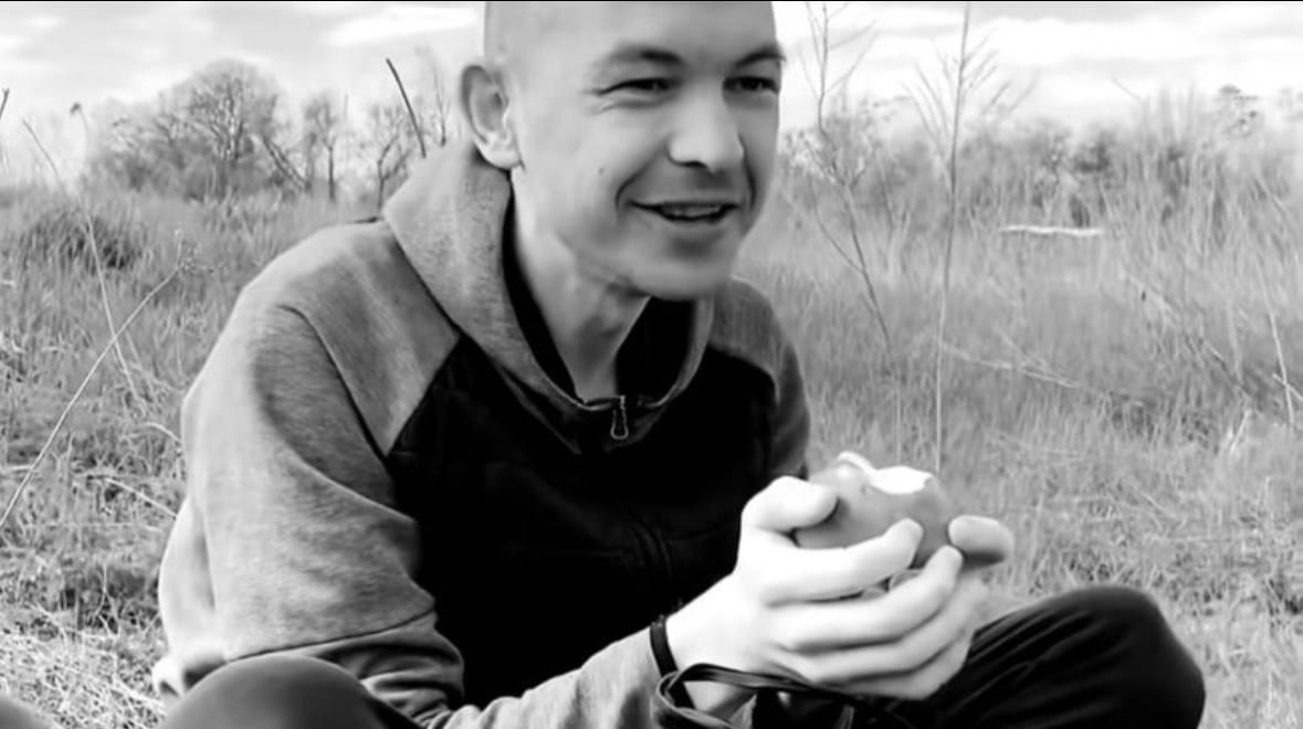 О яблоке мечтал два года: умер освобожденный из плена Дмитрий Шаповалов