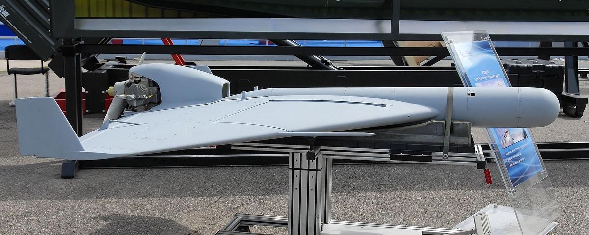 Більш пізня версія IAI Harpy на виставці International Paris Air Show 2007 року у аеропорті Ле Бурже. Цей дрон став "еталонним" для багатьох розробок по світу / Фото: Вікіпедія Більш пізня версія IAI Harpy на виставці International Paris Air Show 2007 року у аеропорті Ле Бурже. Цей дрон став "еталонним" для багатьох розробок по світу / Фото: Вікіпедія