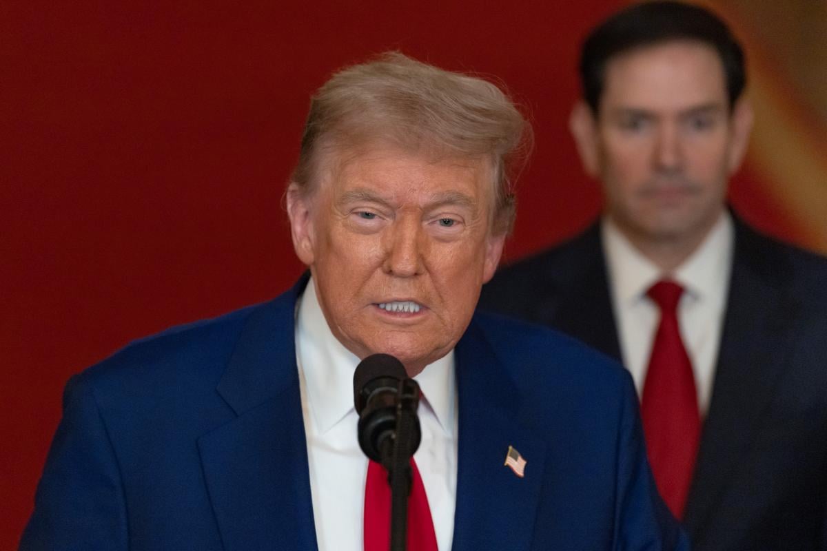 Трамп визнав, що припинення російсько-української війни виявилось складнішою задачею / фото Getty Images Трамп визнав, що припинення російсько-української війни виявилось складнішою задачею / фото Getty Images