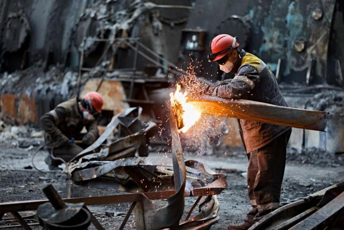 З початку року ДТЕК інвестував 3,2 мільярди гривень у ремонти теплоелектростанцій З початку року ДТЕК інвестував 3,2 мільярди гривень у ремонти теплоелектростанцій