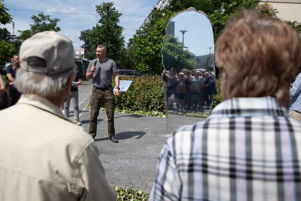 У Києві з’явився артоб’єкт на честь воїнів тероборони / фото t.me/vitaliy_klitschko У Києві з’явився артоб’єкт на честь воїнів тероборони / фото t.me/vitaliy_klitschko
