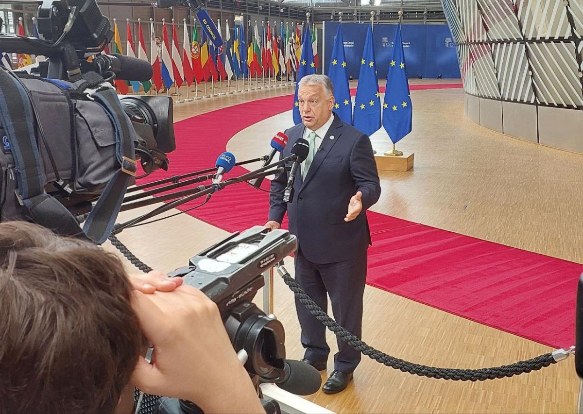 Орбан заявил, что ЕС финансирует государство, которое не имеет шансов на победу / фото: УНИАН, Виталий Саенко Орбан заявил, что ЕС финансирует государство, которое не имеет шансов на победу / фото: УНИАН, Виталий Саенко