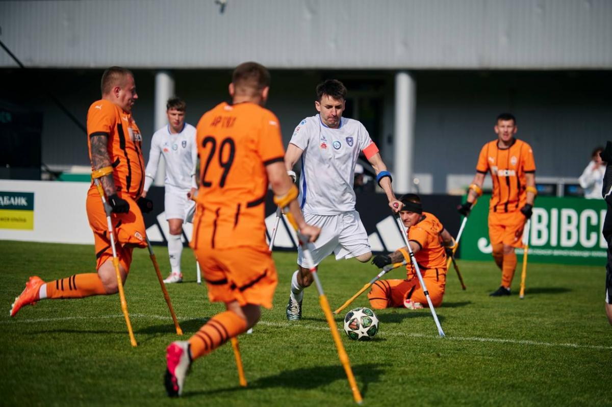 ТМ "Львівське" розпочала підтримку соціального проєкту "Ліга Дужих" ТМ "Львівське" розпочала підтримку соціального проєкту "Ліга Дужих"