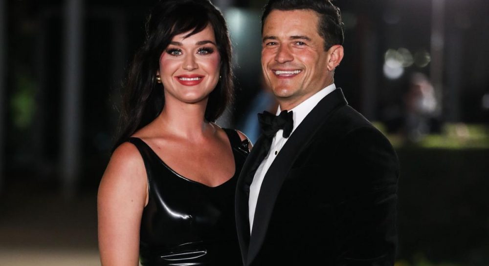 Псковтағы жалаңаш қыздардың суреттері