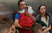 "Київ в диму": Решетники показали, як із дітьми ховалися від вибухів (фото)