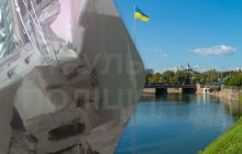 У Харкові чоловік під завалами співав гімн України: правоохоронці показали щемливі кадри