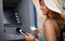 Як сказати українською "обналичить": слово, яке часто не знають навіть носії мови