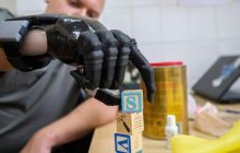 Щодня в Україні зростає кількість людей з ампутаціями: чому підтримка фонду "Фундація Течія" є критично необхідною