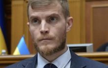 Жена нардепа Хлапука мигрировала в Британию, но получает соцвыплаты из украинского бюджета